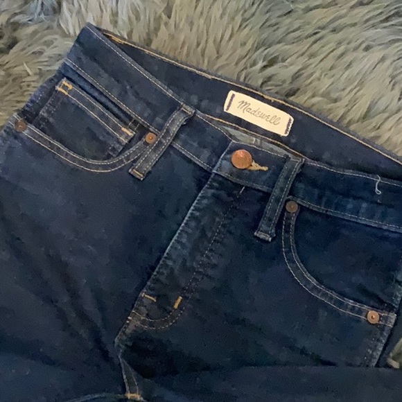 Like new condition dark blue skinny jeans. Madewell brand. - Picture 3 of 3